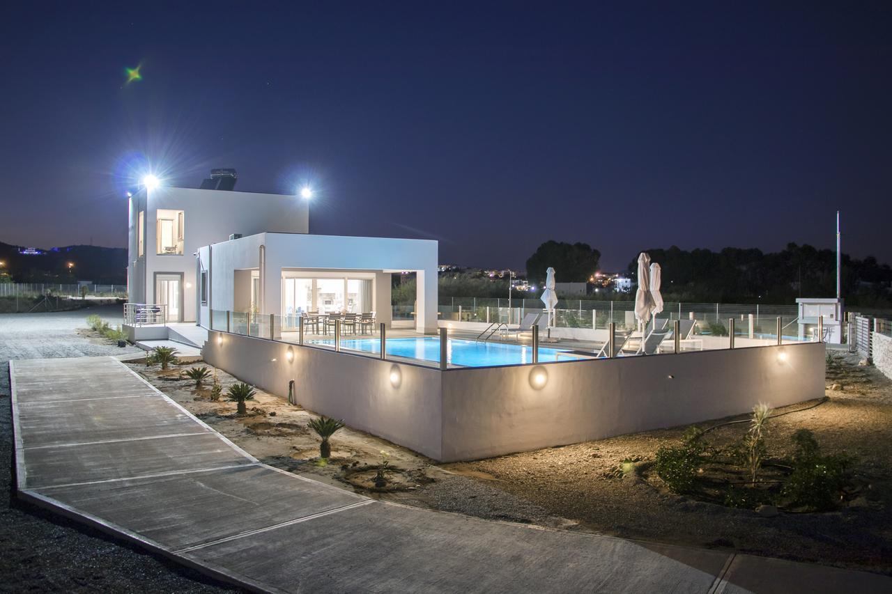 Aegean Horizon Beachfront Villa Gennadi